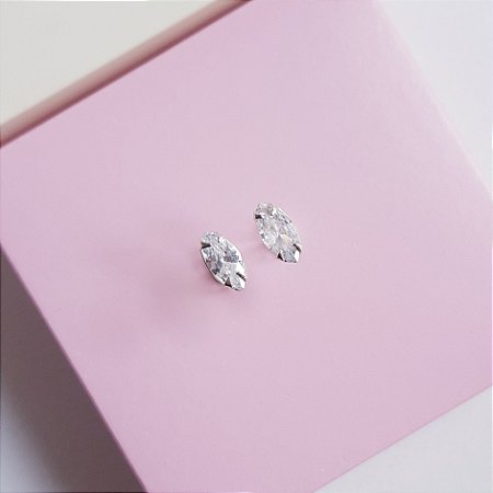 Brinco Ponto de Luz Navete Prata 925