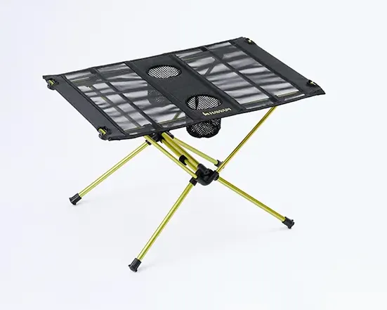 Mesa Hawapi - 39X59 Com Porta Copos - Estrutura Em Aluminio - Tampo Em Tecido - Verde Limao