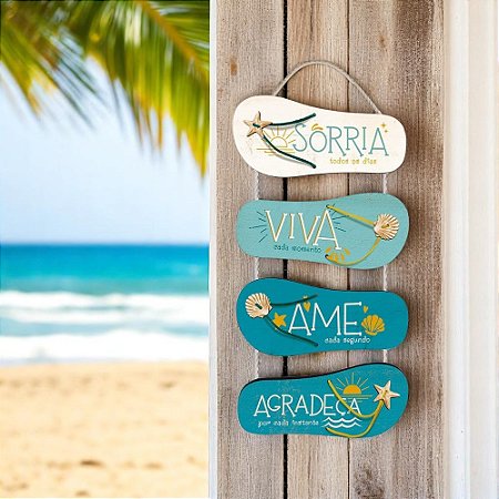 Placa Decorativa Chinelinhos - Sorria Todos os Dias - 20 X 48 Cm