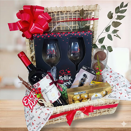 Baú Romântico taças estilizadas com vinho Cod 131