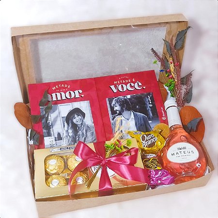 Kit Minha Outra Metade com Par de Porta Retrato e Vinho cod:314