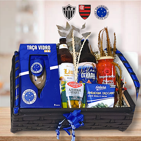 Cesta Cerveja e Futebol com Taça Vidro Estilizada cod C 059