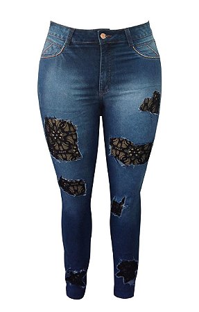 calça jeans furada