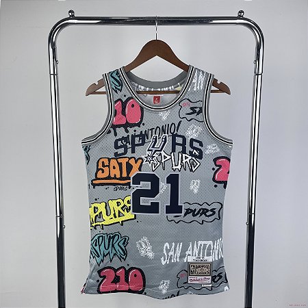 Camisa de Basquete San Antonio Spurs Especial Grafiti 2002-03 Hardwood Classics M&N (Prensado a Quente) - 21 Tim Duncan