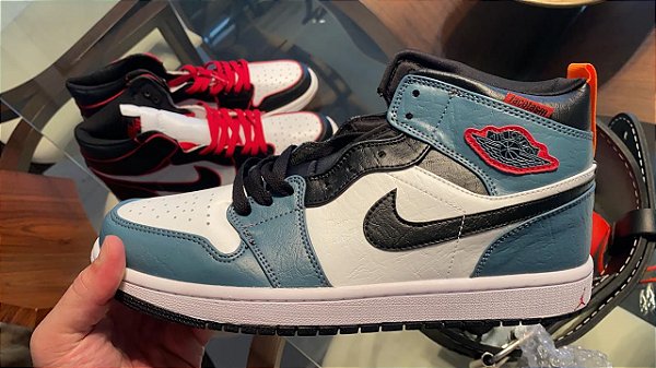 tênis jordan mid