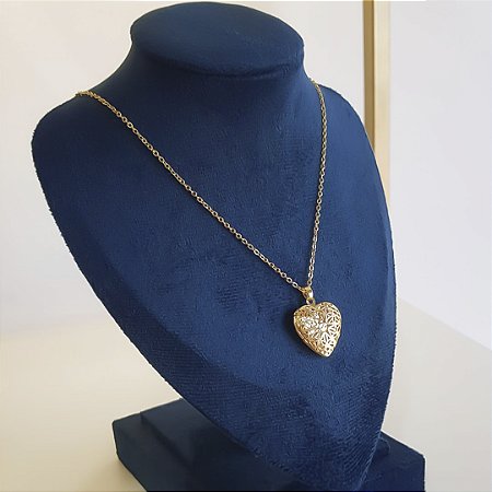 COLAR RELICÁRIO DE CORAÇÃO BANHADO 8K