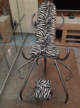 Cadeira Estampa Zebra - Cadeira erótica para Motel
