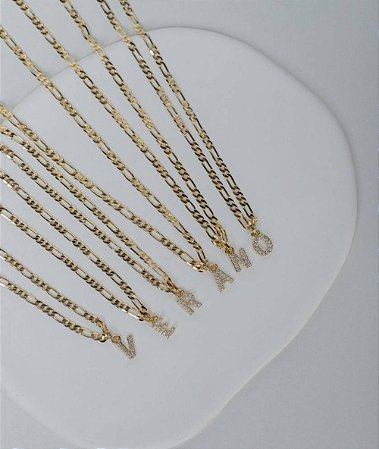 Colar com inicial cravejada em ouro 18K