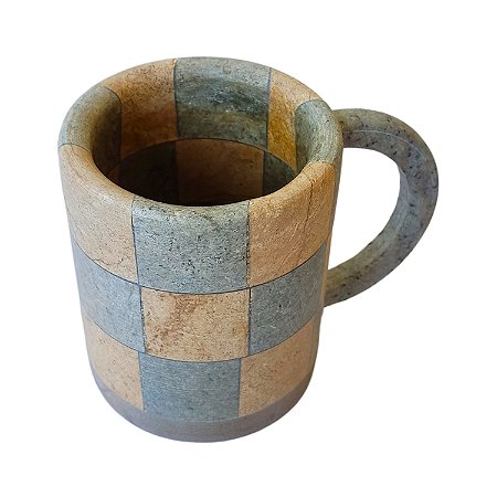 caneca de pedra sabão xadrez