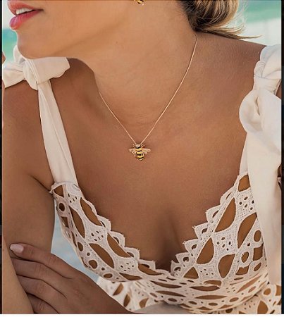 COLAR ABELINHA PINTADA E CRAVEJADA COM ZIRCÔNIAS NO BANHO OURO18K