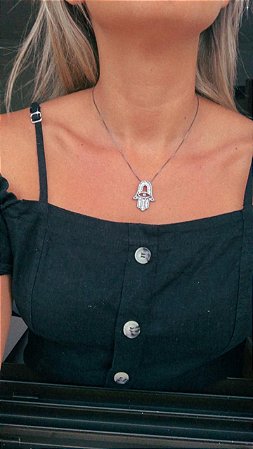 COLAR HAMSA OU MAO DE FATIMA NO RODIO NEGRO COM NAVETES DE ZIRCONIA