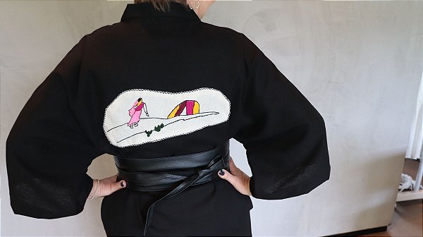 kimono de Linho Bordado Hurri Hills