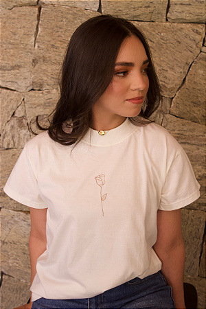 Camiseta Bordada