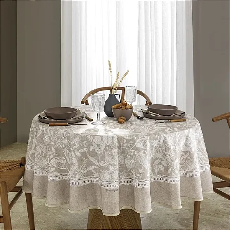 Toalha de Mesa Redonda Döhler Clean Alana D 6 e 8 Lugares