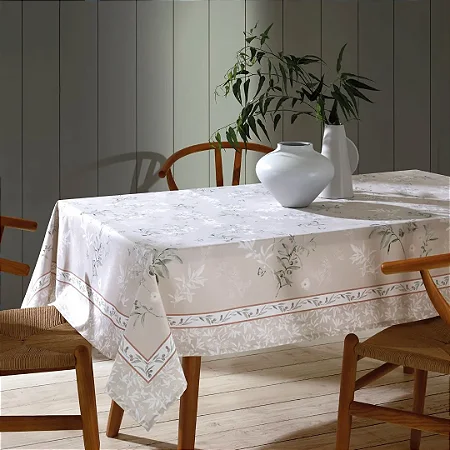 Toalha de Mesa Retangular Döhler Clean Adele 160 x 270cm