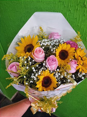 Buquê de Girassol com Rosa cor de Rosa