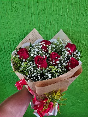 Buque Tradicional de 6 Rosas Vermelhas