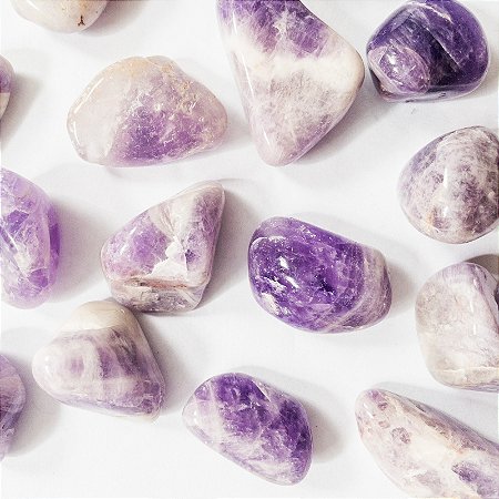 Ametista Chevron Rolada (Cacoxenita) - Pedra da Consciência Espiritual