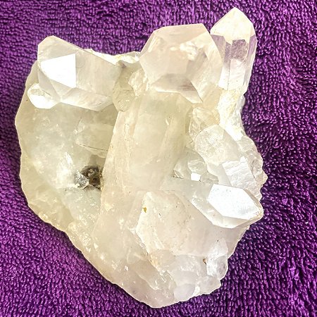 Drusa de quartzo transparente cristal - Purificação e Iluminação