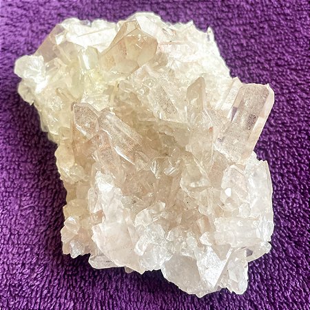 Drusa de quartzo transparente cristal - Purificação e Iluminação