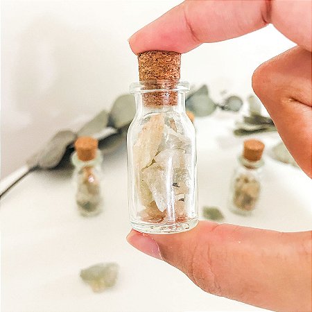 Garrafinha de água marinha pedras naturais cristal do ano 2026