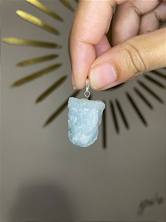 Pingente de Água Marinha Bruta - Pedra de 2026 - Calma, Harmoniza o Ambiente e protege contra poluentes