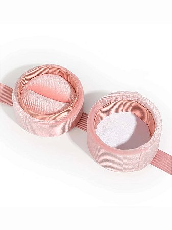 Caixa de Presente Redonda em Veludo Rosa com Laço Para Anel