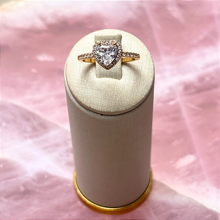 Anel Coração Cravejado em volta