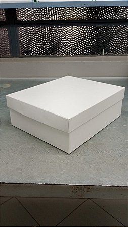 CAIXA BRANCA PARA CALÇADO FUNDO E TAMPA - 295X250X105 - 60 UNIDADES