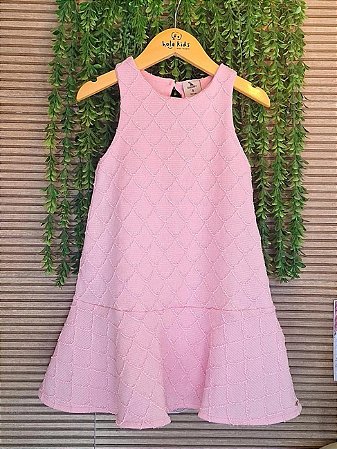 Vestido Infantil em Malha Texturizada com Recorte Godê Rosa