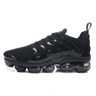 nike air vapormax plus preto e dourado