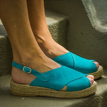 sandália azul turquesa