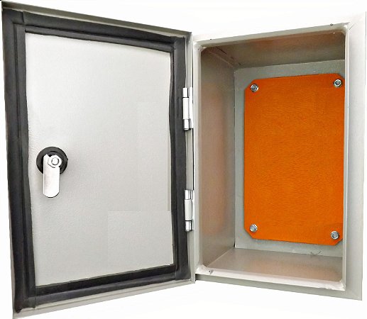 QUADRO COMANDO 30X20X20 LUKBOX