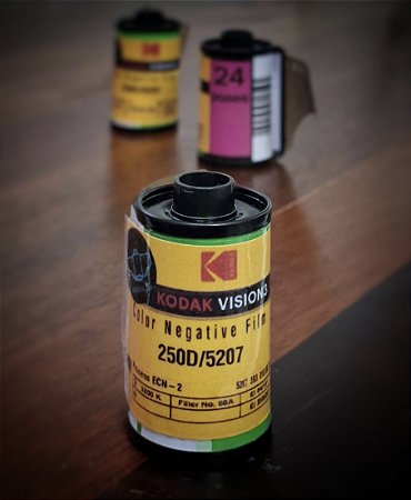 VISION - filme colorido - rebobinado - ISO 250 - 24 poses