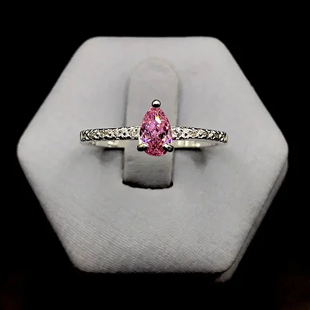 ANEL DE PEDRA GOTA ROSA BEBE COM ZIRC. NO ARO A187 (Prata 925)