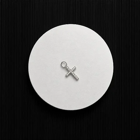 Crucifixo cravejado 12mm P139 ( Prata 925 )