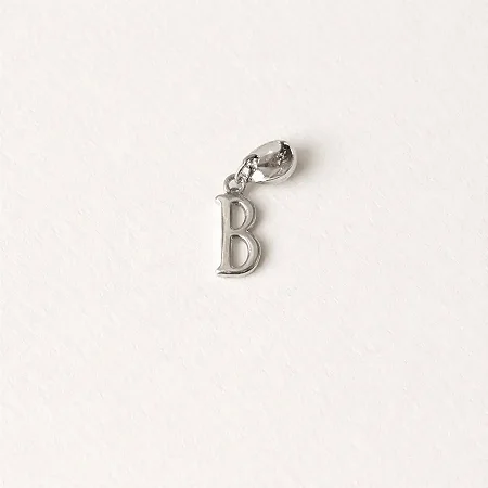 Berloque com letra B lisa BQ042 ( Prata 925 )