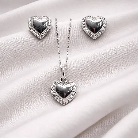 Conjunto brinco + colar com coração preenchido e zircônias ao redor CJ085 (prata 925)