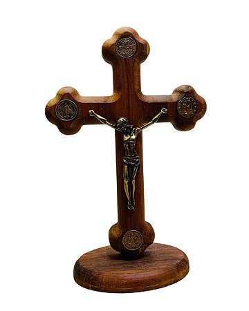 Cruz de Madeira Pedestal
