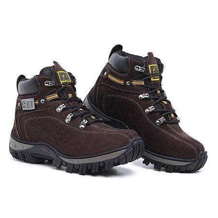 bota caterpillar adventure café