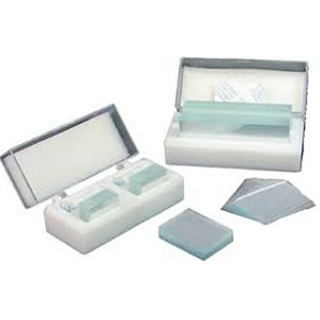 Laminula de Vidro para Microscopia 18X18mm - Pct Selado com 01 caixa  - Global
