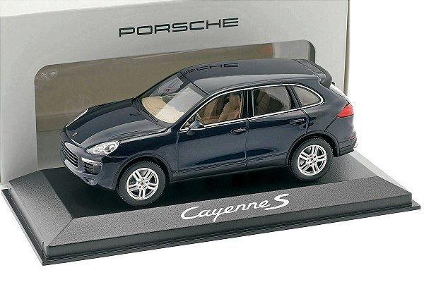 Miniatura Porsche Cayenne S 2014 Midnight Blue Metallic 1:43 Minichamps