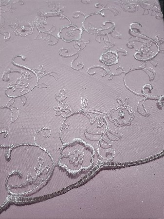 Tule Bordado Branco Gelo - Minimalista