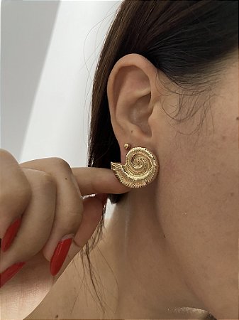 BRINCOS CONCHA CARACOL- DOURADO