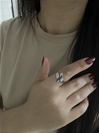 ANEL LIPI EM AÇO INOXIDÁVEL- PRATEADO- REGULÁVEL