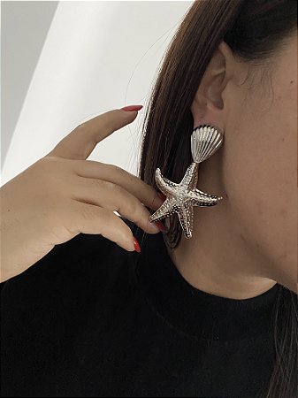 BRINCOS ESTRELA E CONCHA PRATEADO
