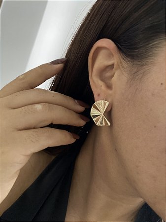 BRINCOS LARA DOURADO