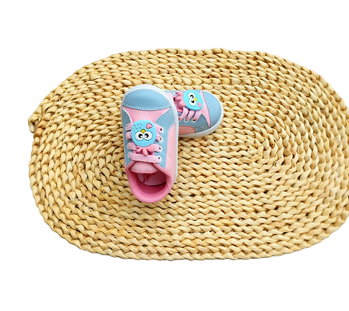 Tenis Galinha pintadinha