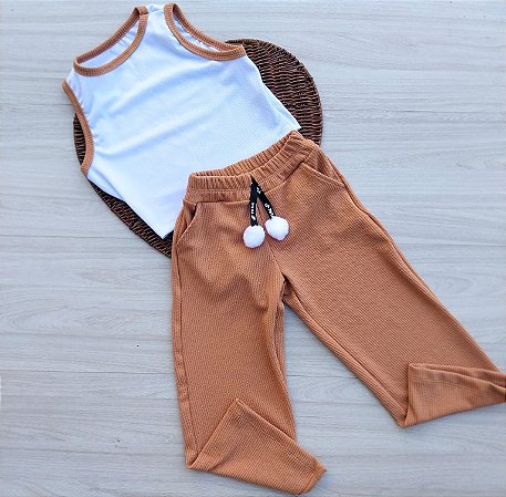 Conjunto Pompom Liz