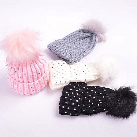 Touca Pompom Strass